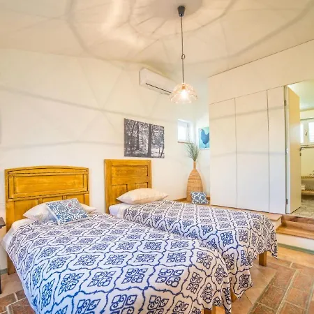 Peaceful In With Swimming Pool Holiday home Umag